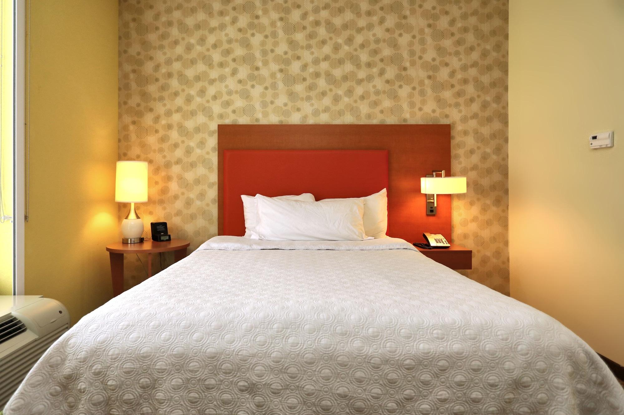 Home2 Suites By Hilton Erie Kearsarge Εξωτερικό φωτογραφία